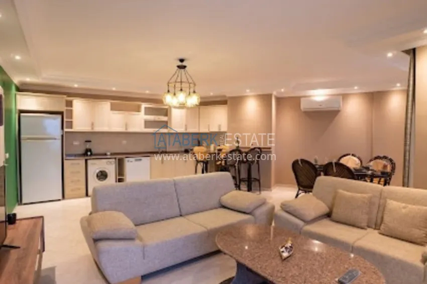 Furnished penthouse with views in a complex on the main street of Mahmutlar district 6 
