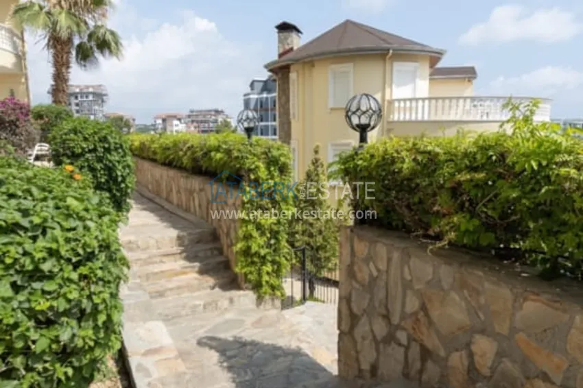 Apartment 2 + 1 with designer renovation and sea views, Avsallar area - Alanya 10 