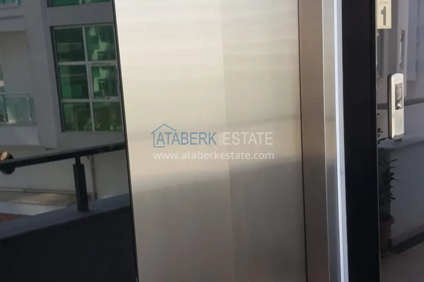 Furnished penthouse with views in a complex on the main street of Mahmutlar district 11 