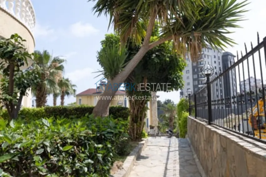 Apartment 2 + 1 with designer renovation and sea views, Avsallar area - Alanya 11 