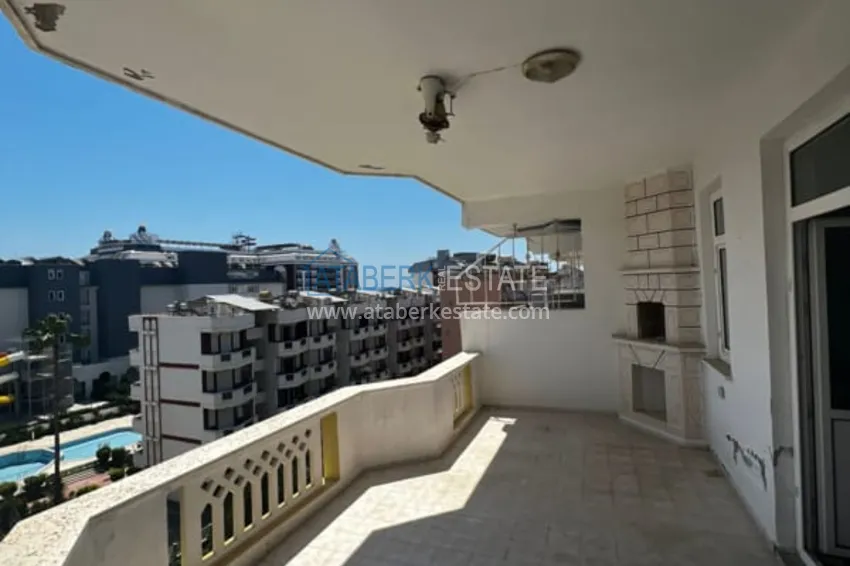 Purchase Furnished three-room apartment in a complex with a swimming pool in the Payallar area 7 