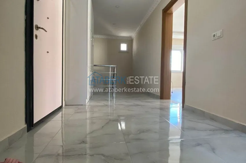 Purchase Spacious 3-bedroom duplex penthouse with furniture in Gazipasa 1 