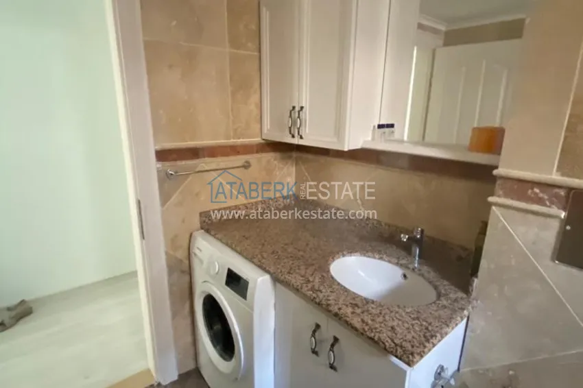 Purchase  One-bedroom apartment for rent in the center of Alanya with mountain views No. 17 10 