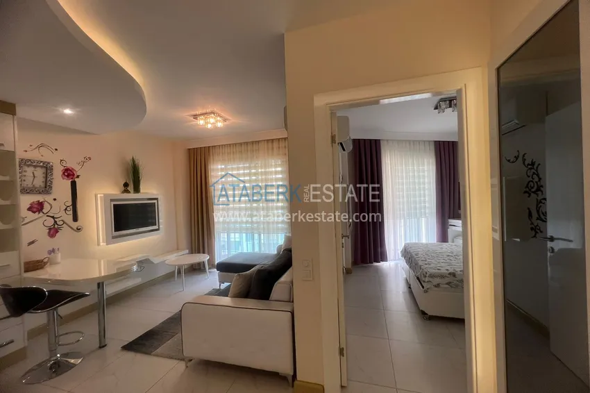 Purchase 1+1 apartment for short-term rent in the center of Alanya 1