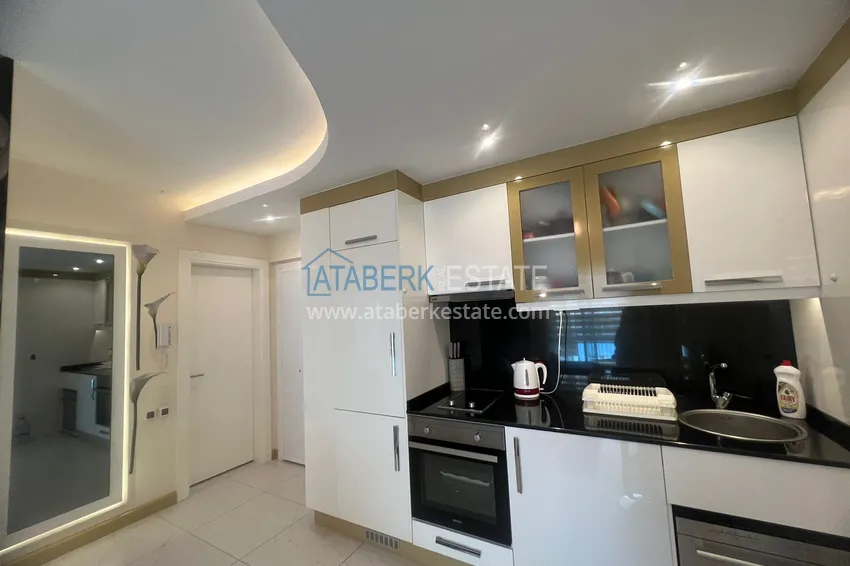 Purchase 1+1 apartment for short-term rent in the center of Alanya 3