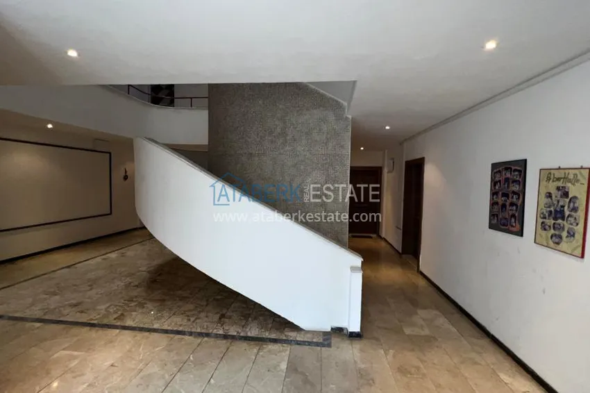 One-bedroom furnished apartment next to the sea in the European area - Oba 4 