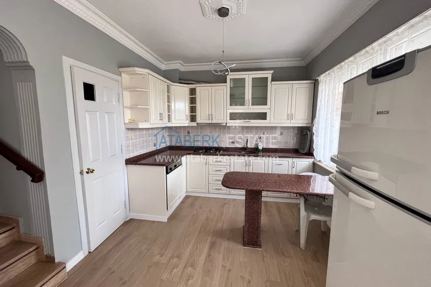 Purchase  Four-storey townhouse 3+2 with furniture and sea view — Alanya, Kestel 10 