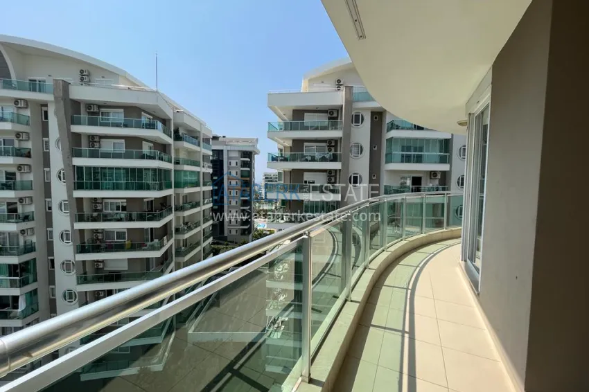 Purchase Two-bedroom apartment for rent in Avsallar in a well-maintained complex 9