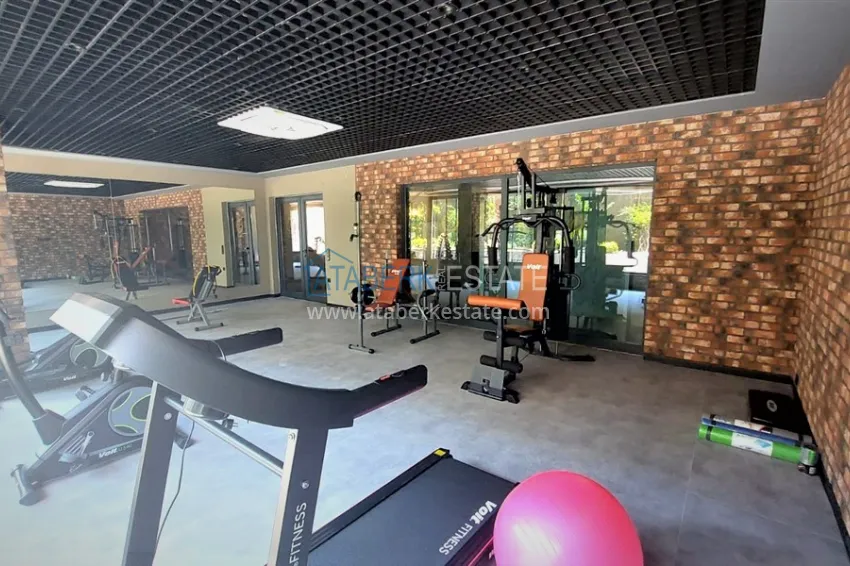 Furnished 1+1 apartment in a new residential complex near Cleopatra Beach - Alanya Center 11