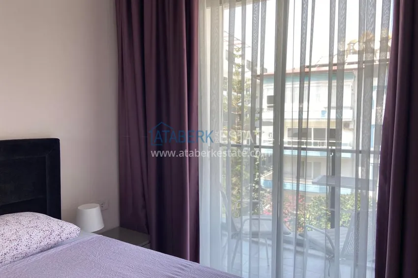 Purchase  Rent in the center of Alanya - one bedroom apartment 3 minutes from the sea No. 38 10 