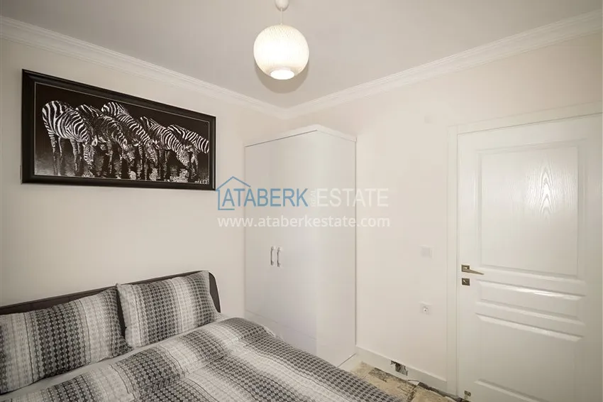 Purchase  Renovated 2+1 apartment with new furniture and sea view - Alanya center, 1 coastal, Cleopatra beach 13 