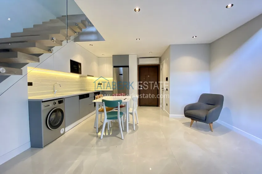 Purchase Loft duplex 1+1 with new furniture in a new building in the center of Alanya - Cleopatra Beach area 1 