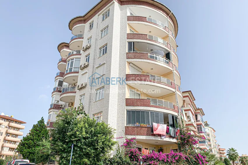 4+1 penthouse duplex with furniture and sea views in an area open to residence permits, Tosmur — Alanya 1