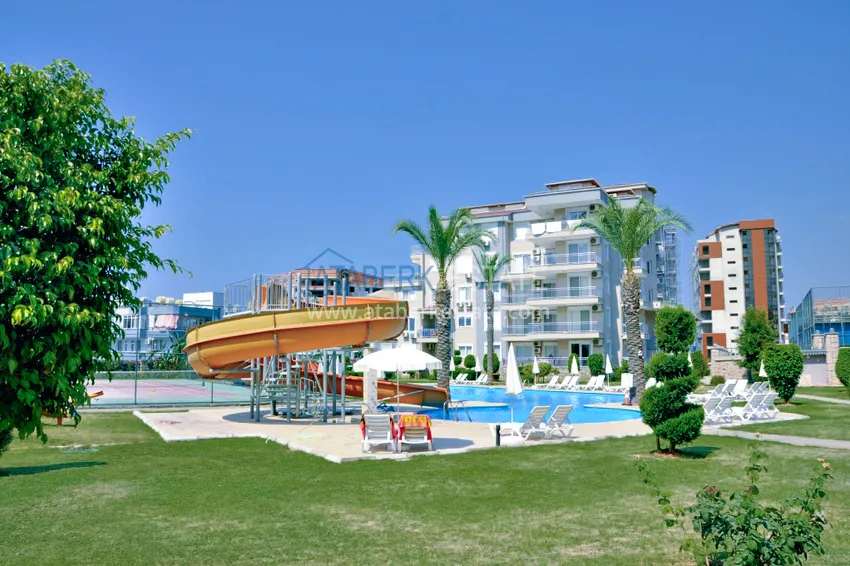 Urgent sale! Duplex apartment with separate entrance and private garden in Cikcilli area, Alanya 1 