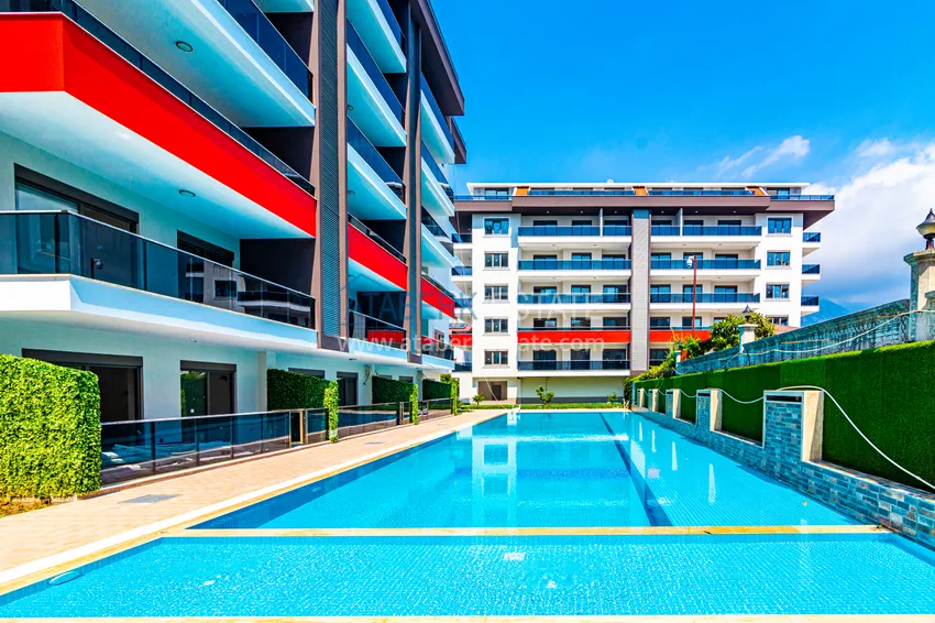 Apartment 3+1 with furniture, glazed balcony and mountain views, Kestel district — Alanya 3 