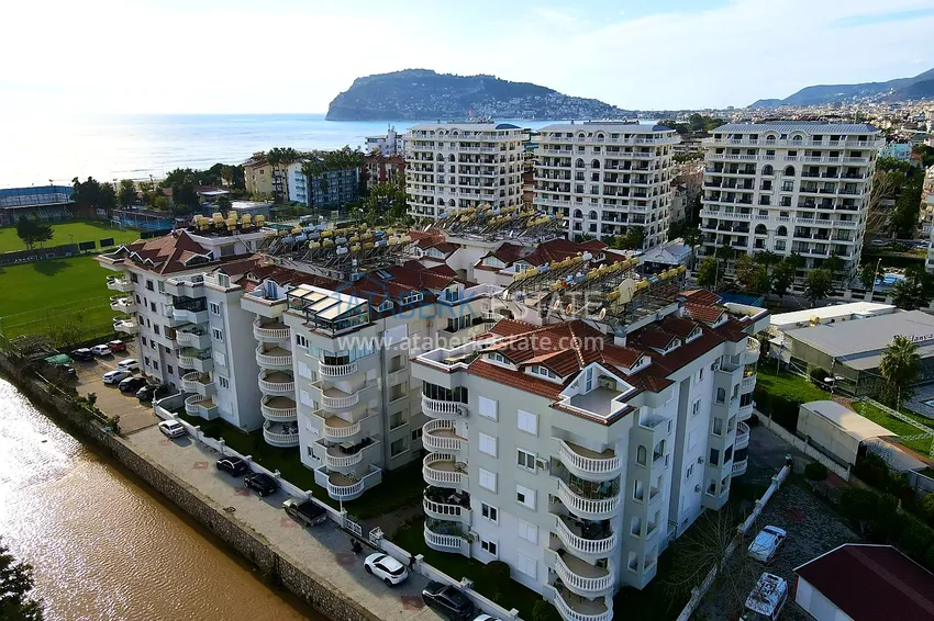 Renovated 2+1 apartment with new furniture 200 meters from the sea — Oba district, Alanya 2 