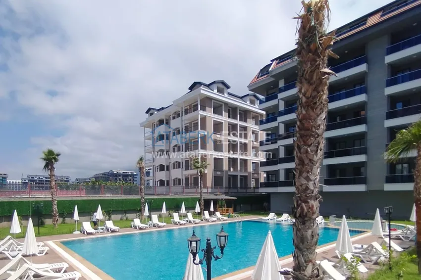 Finished 1+1 apartment in a complex on the seafront — Kargicak, Alanya  2 