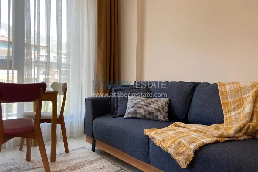 Purchase  Rent in the center of Alanya - one bedroom apartment 3 minutes from the sea No. 38 4 
