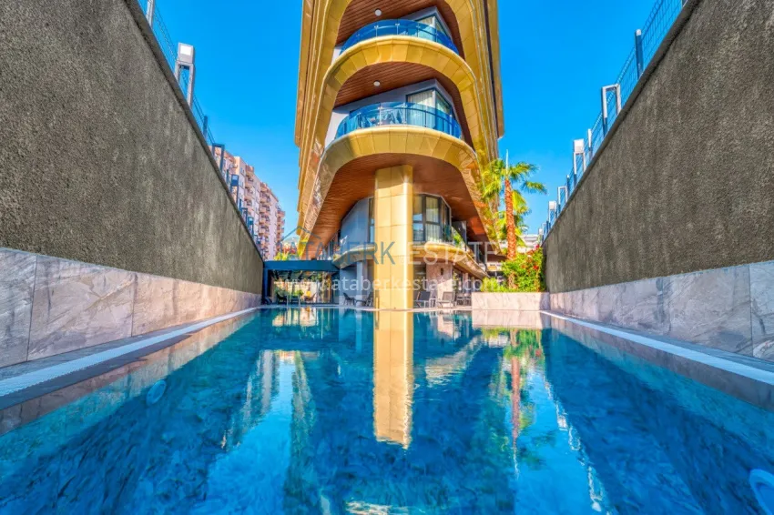 Furnished 1+1 apartment in a new residential complex near Cleopatra Beach - Alanya Center 6