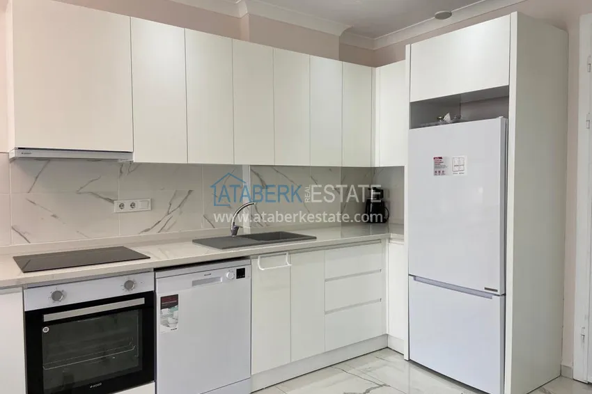 Purchase  Rent in the center of Alanya - one bedroom apartment 3 minutes from the sea No. 38 6 