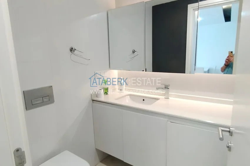 Purchase  1+1 furnished apartment in a complex on the first coastline, Oba-Alanya area. Real estate for residence permit 6 