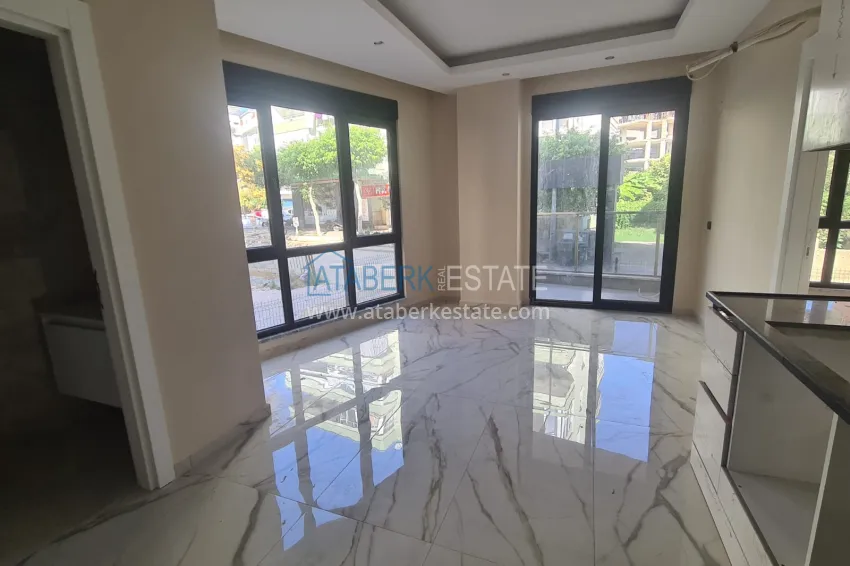 Purchase Apartments in a modern city house in the very center of Alanya at the final stage of construction 2 