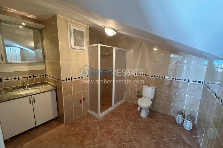 Purchase 4+1 penthouse duplex with furniture and sea views in an area open to residence permits, Tosmur — Alanya 16