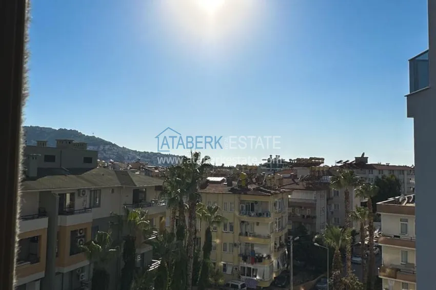 Purchase  Furnished apartment in the center of Alanya, three-room with glazed balcony 17 
