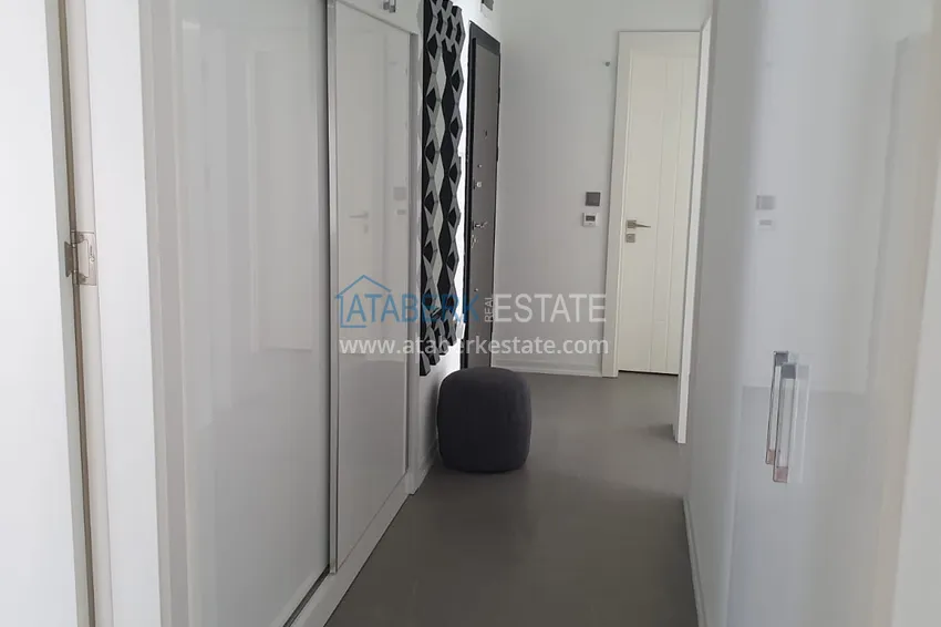 Purchase Linear four-room penthouse with furniture in the center of Alanya in a comfortable complex 2 