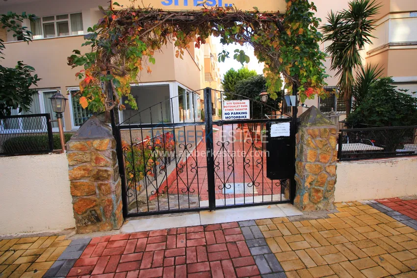 Apartment 2+1 with furniture and glazed balcony 300 meters from the sea - Alanya, Oba district 2 