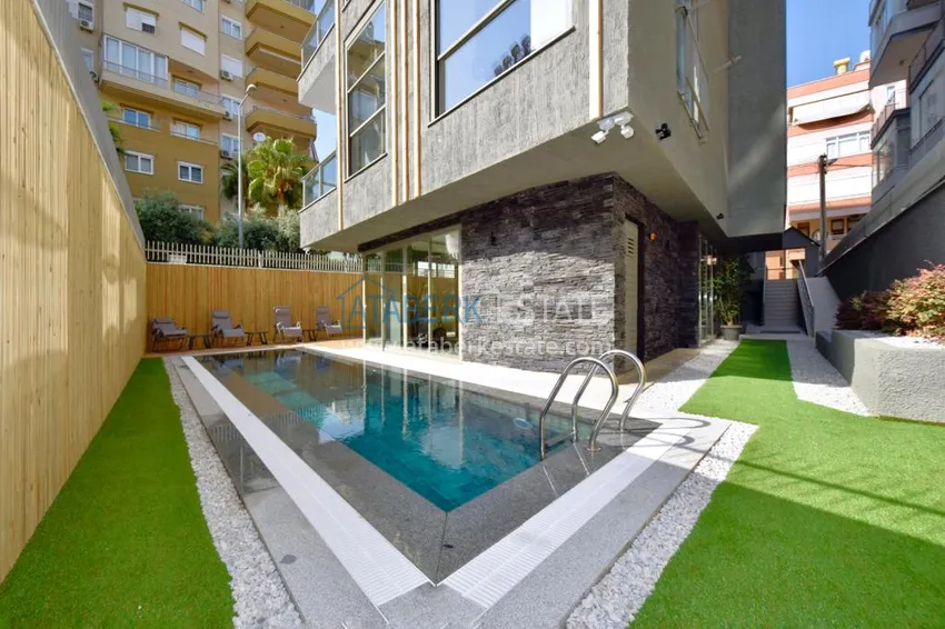 Luxury apartment 2+1 in a residence with high engineering equipment - the center of Alanya, 600 meters to Cleopatra beach 1 