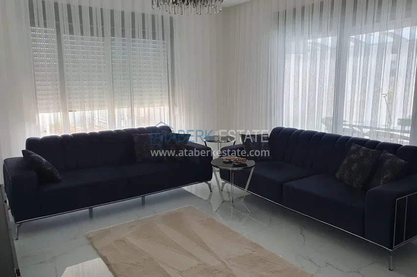 Purchase Linear four-room penthouse with furniture in the center of Alanya in a comfortable complex 3 