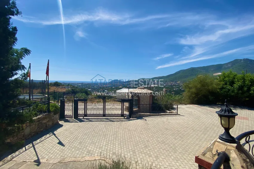 Furnished triplex villa with modern interior in Alanya - Oba district 6 