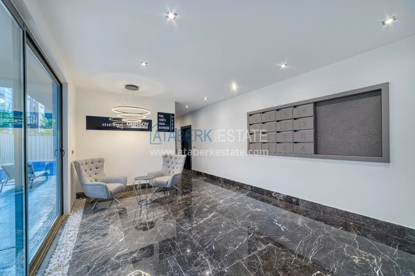 Linear four-room penthouse with furniture in the center of Alanya in a comfortable complex 7 