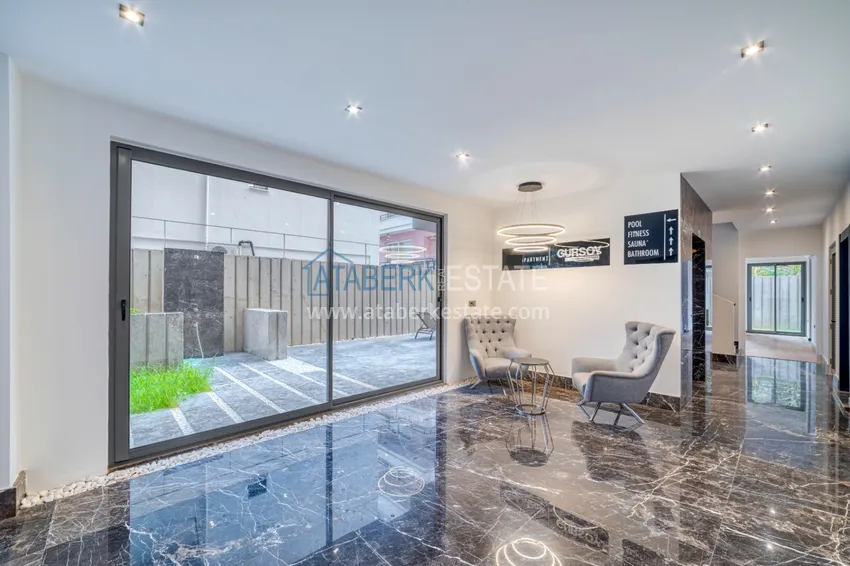 Linear four-room penthouse with furniture in the center of Alanya in a comfortable complex 8 