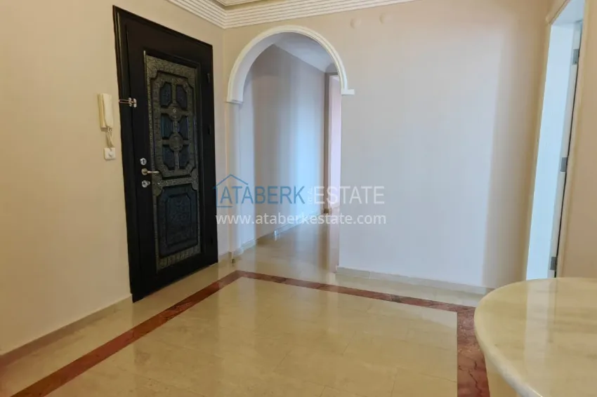 Purchase Panoramic two-bedroom apartment with furniture, glazed balcony in Mahmutlar 1