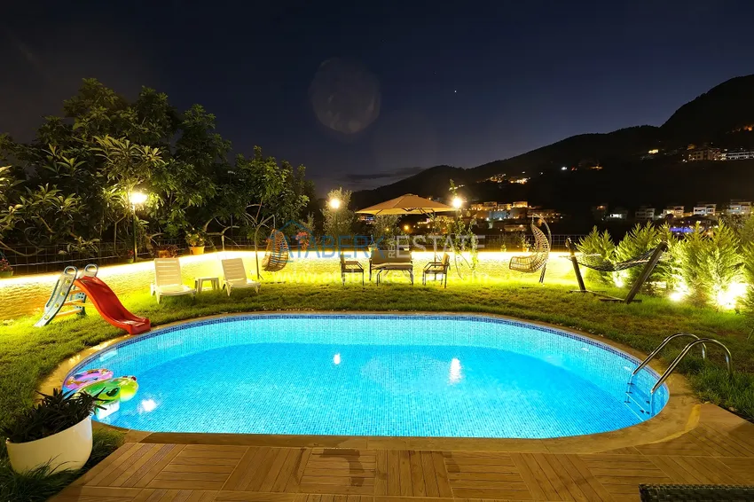 Villa 5+2 in Alanya Bektas district, furnished with stunning panoramic views 11