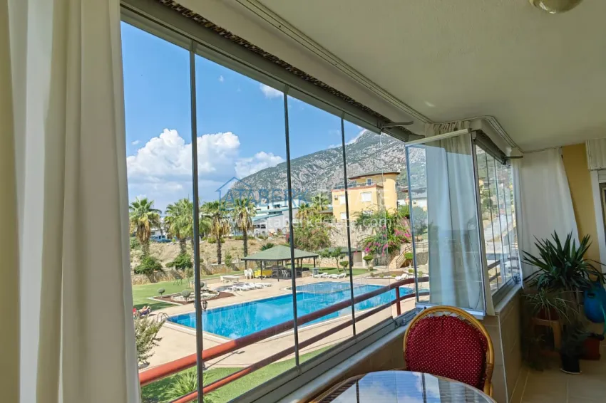 Purchase Panoramic two-bedroom apartment with furniture, glazed balcony in Mahmutlar 12