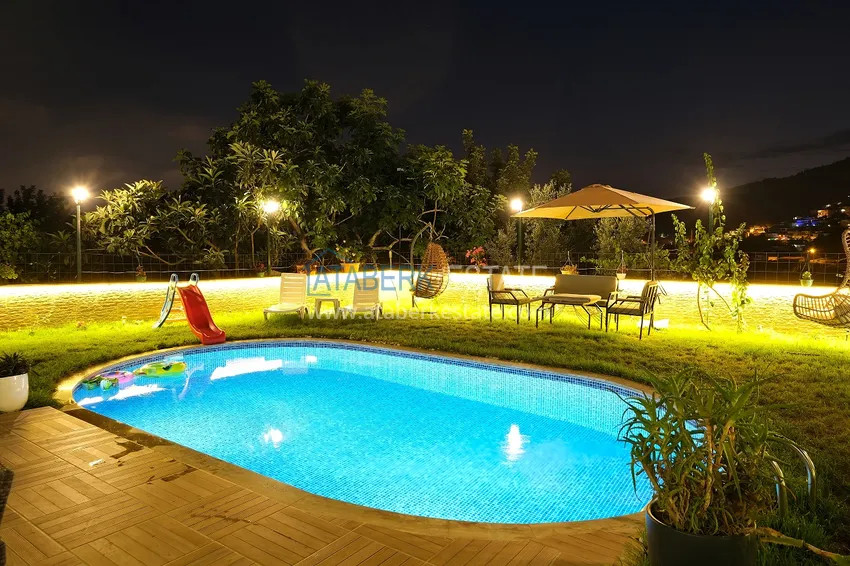 Villa 5+2 in Alanya Bektas district, furnished with stunning panoramic views 12