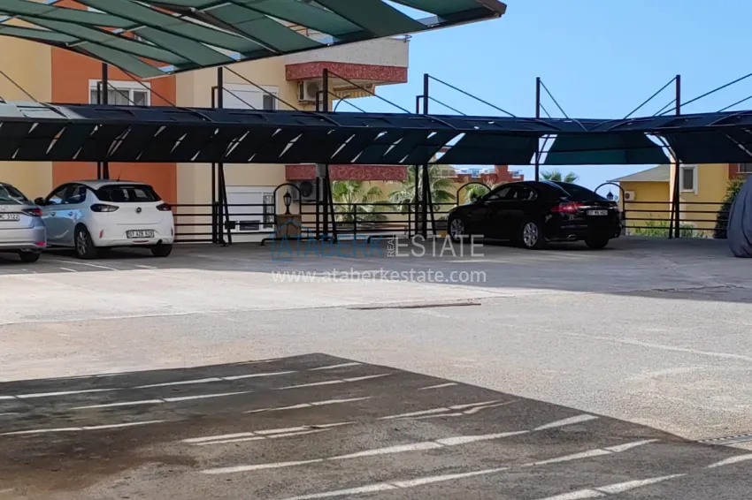 Panoramic two-bedroom apartment with furniture, glazed balcony in Mahmutlar 18