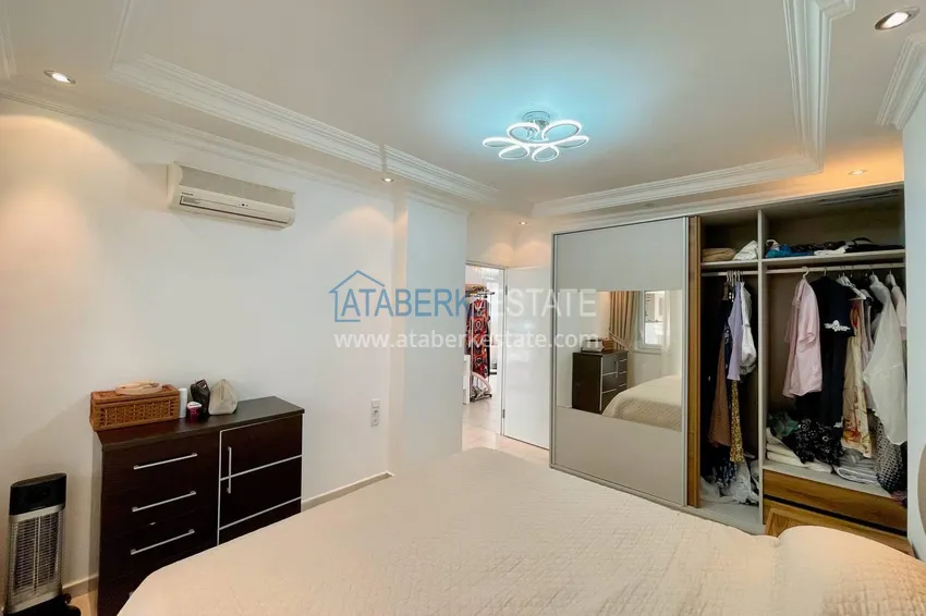 Purchase  Apartment 2+1 with furniture and sea views in the area of Cleopatra Beach - the center of Alanya. The property is suitable for a residence permit 19 