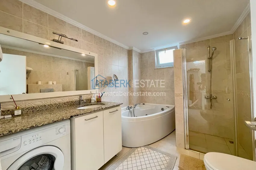 Purchase  Apartment 2+1 with furniture and sea views in the area of Cleopatra Beach - the center of Alanya. The property is suitable for a residence permit 20 