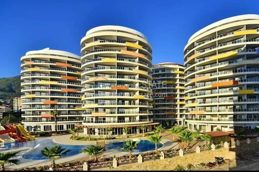 1+1 apartment with furniture and sea view in Cikcilli area, Alanya 2 