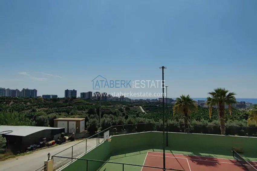 Purchase Panoramic two-bedroom apartment with furniture, glazed balcony in Mahmutlar 30