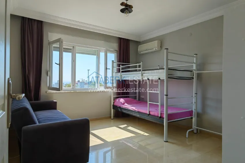Purchase Panoramic two-bedroom apartment with furniture, glazed balcony in Mahmutlar 31