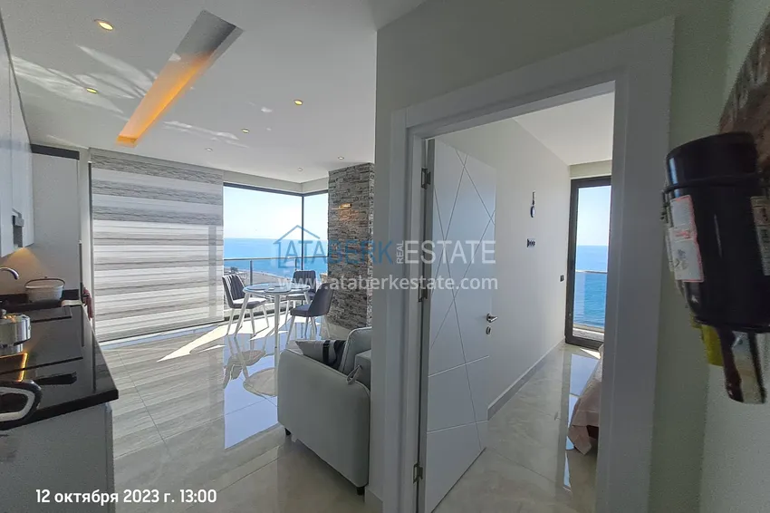 Purchase  Furnished 2+1 apartment with sea views on the beachfront, Mahmutlar district — Alanya 2 