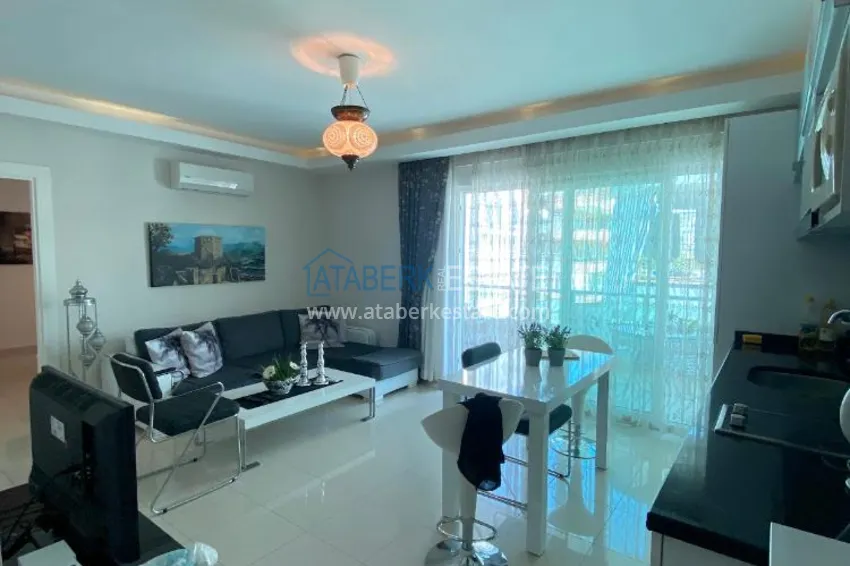 Purchase 3+1 penthouse duplex with furniture and a glazed balcony in the Oba area. Real estate for a residence permit 2 