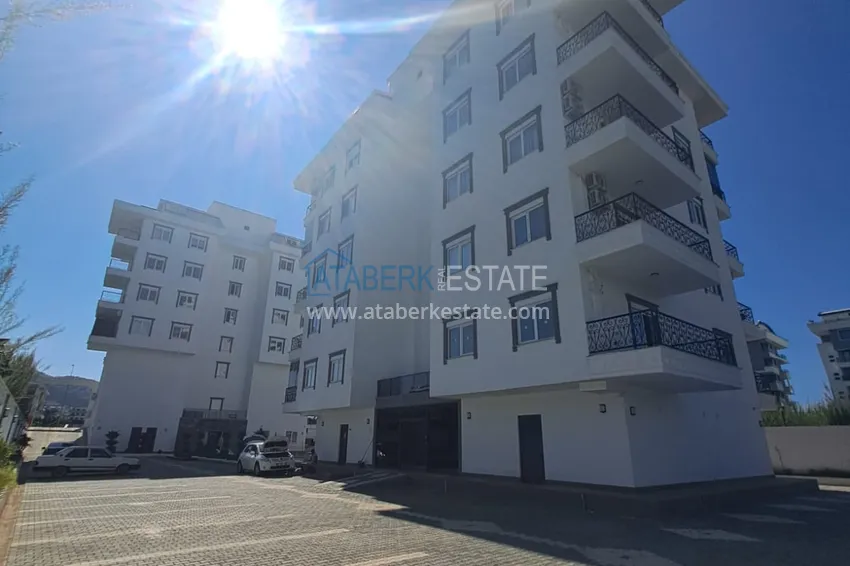 1+1 apartment with new furniture and sea views in Alanya, Kargicak district — 350 meters from the coast  4 