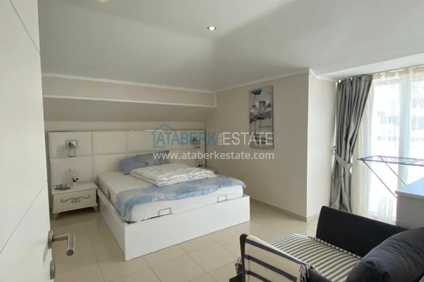 Purchase 3+1 penthouse duplex with furniture and a glazed balcony in the Oba area. Real estate for a residence permit 4 