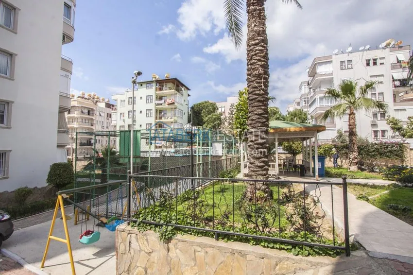 Apartment 2+1 with furniture and glazed balcony in the center of Alanya - Cleopatra Beach area. Real estate for residence permit 7 